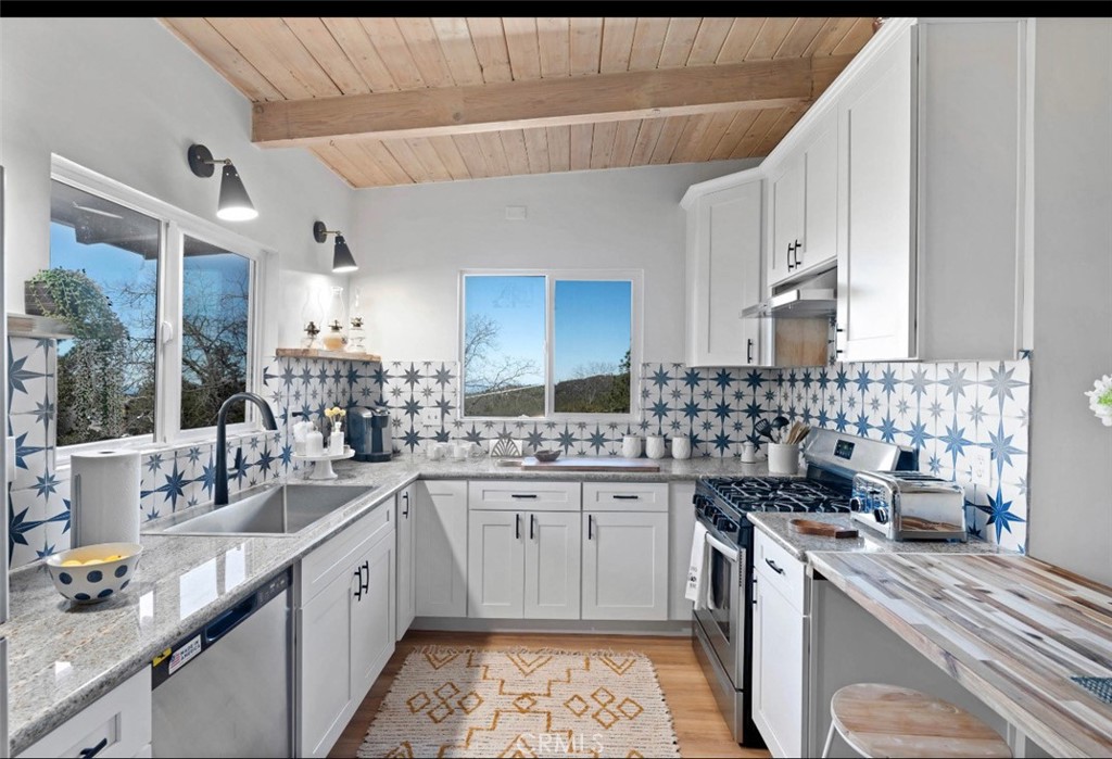 54330 Tahquitz View Property Photo 1