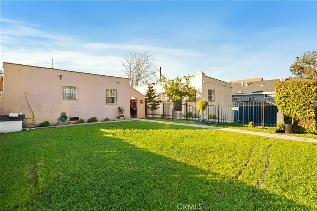 8449 S Main Property Photo 1