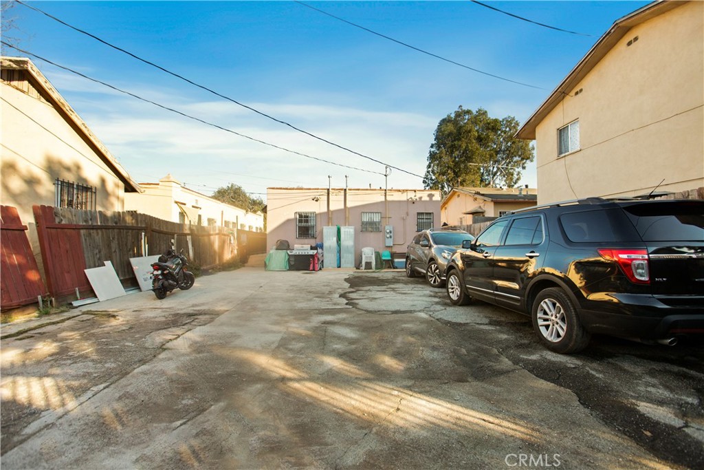 8449 S Main Property Photo 11