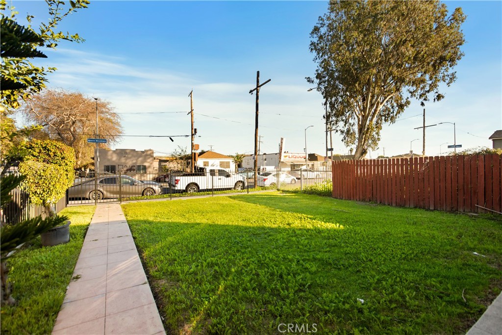 8449 S Main Property Photo 14