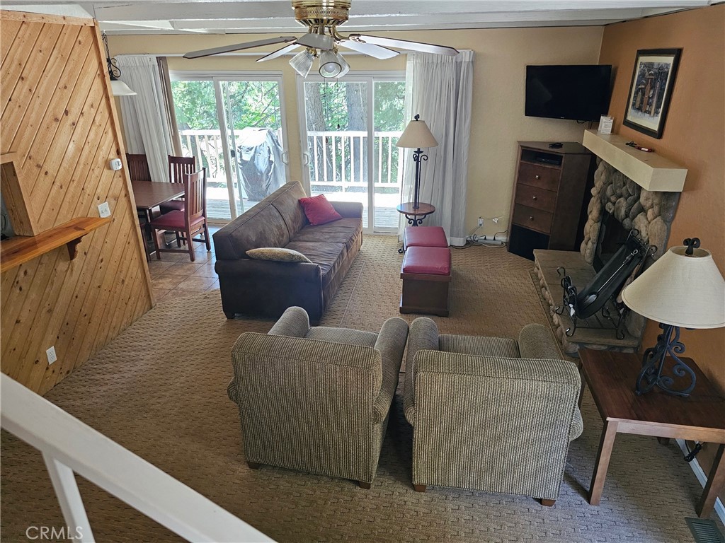 307 Canyon Crest Property Photo 5