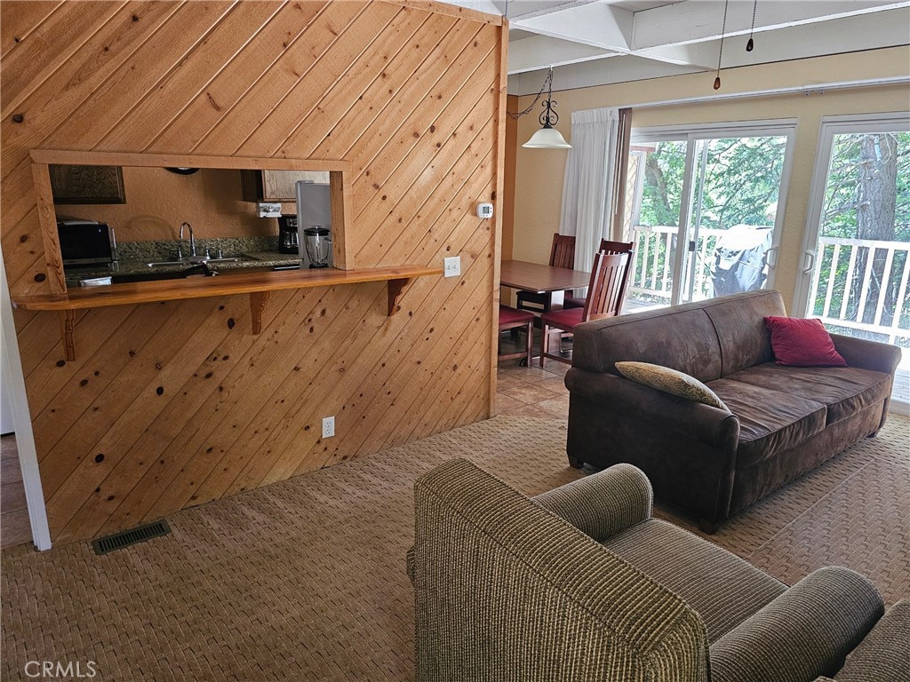 307 Canyon Crest Property Photo 7