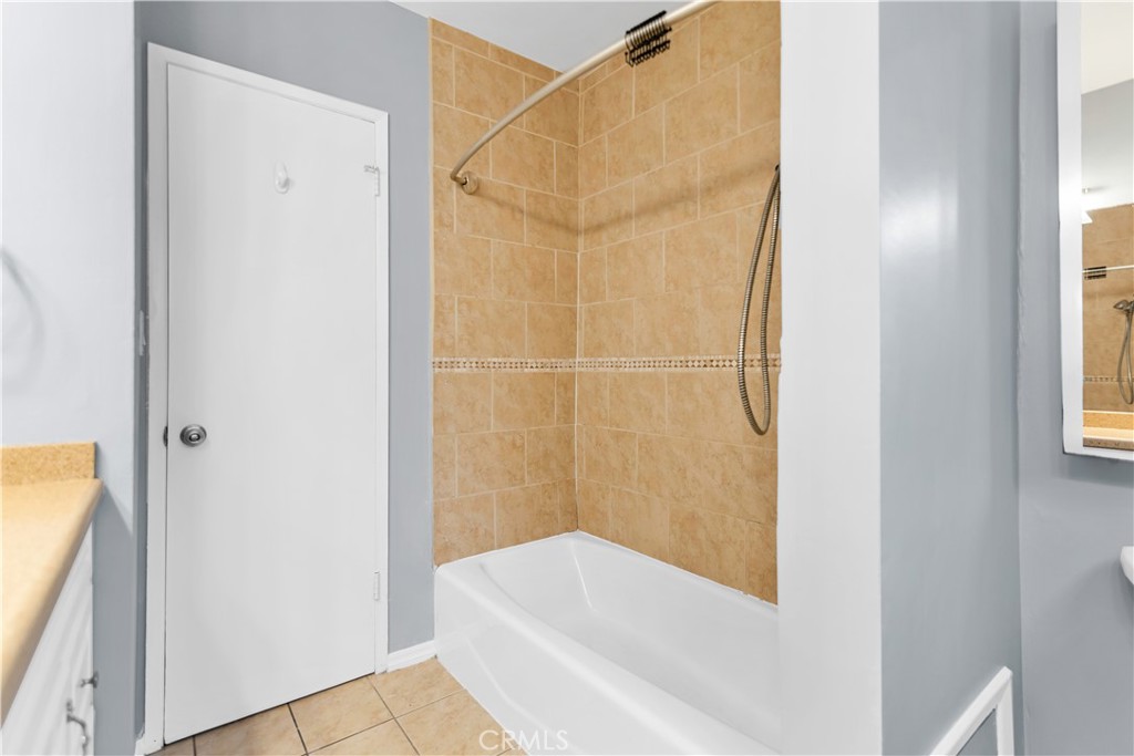 117 S Ivy Avenue A Property Photo 9