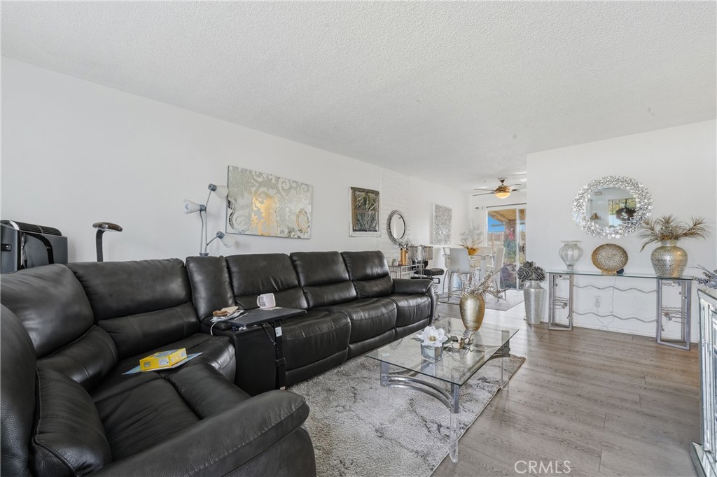 645 W Winchester Property Photo 4