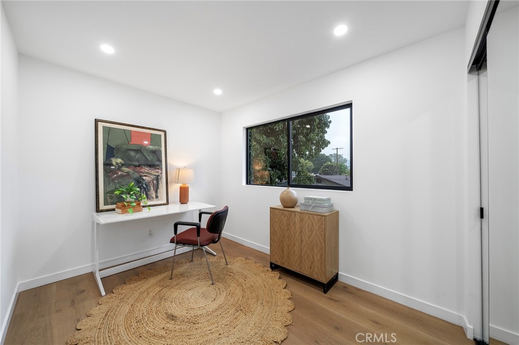 2229 Shoredale Property Photo 27