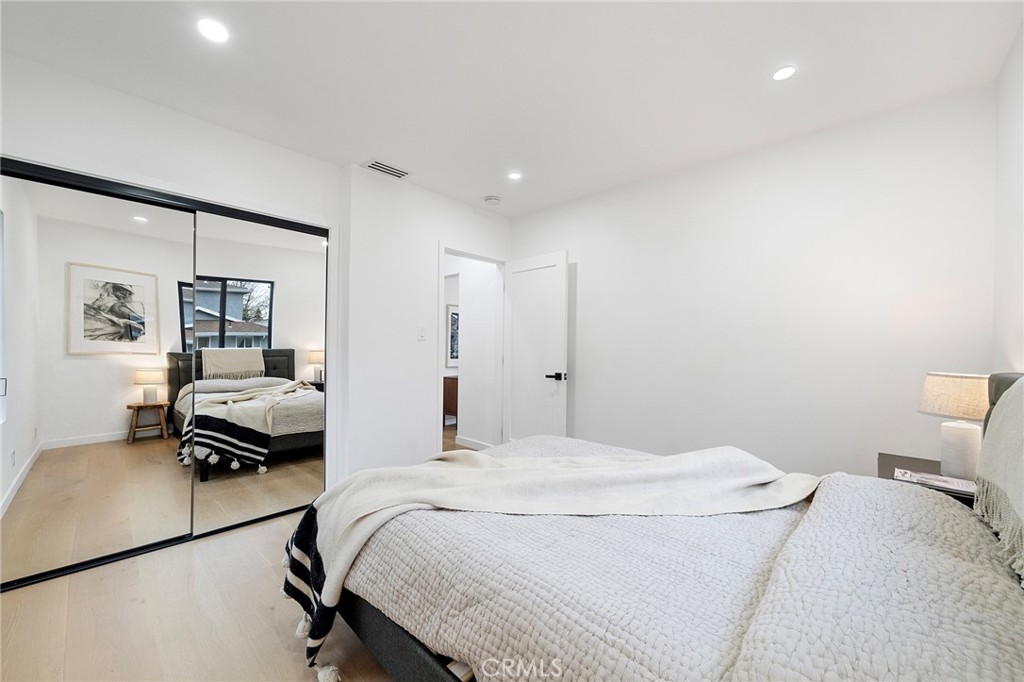 2229 Shoredale Property Photo 41