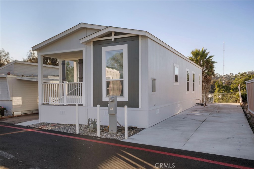 3030 Oceanside Boulevard 44 Property Photo 1