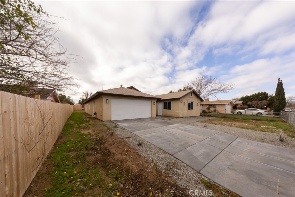 16241 Chestnut Street Property Photo 5