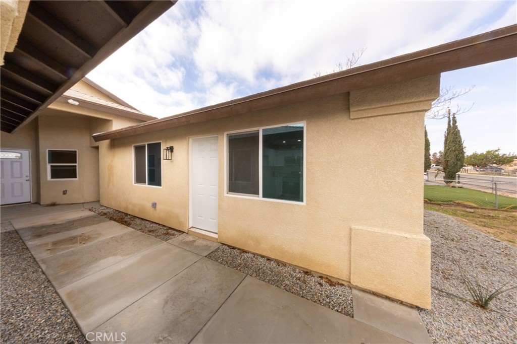 16241 Chestnut Street Property Photo 8