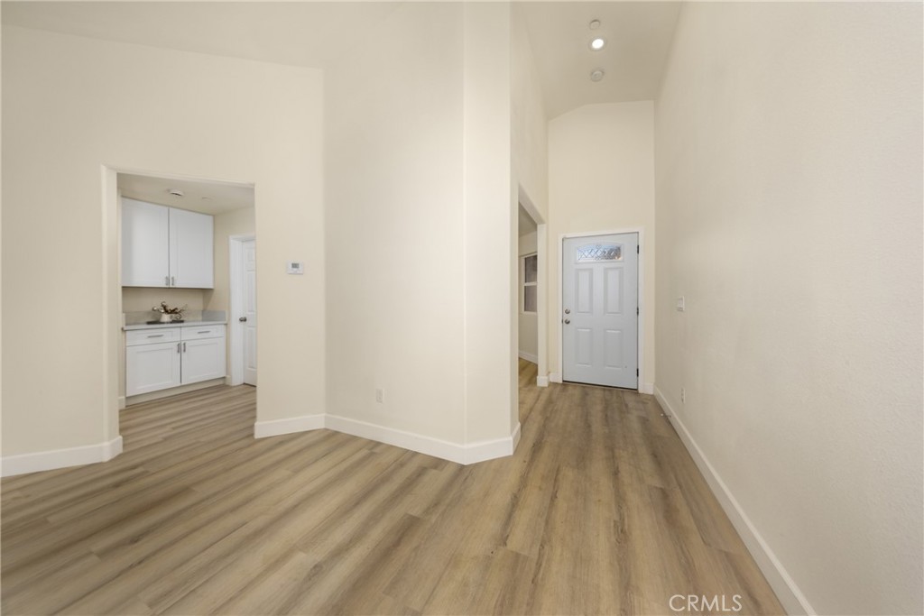 16241 Chestnut Street Property Photo 10