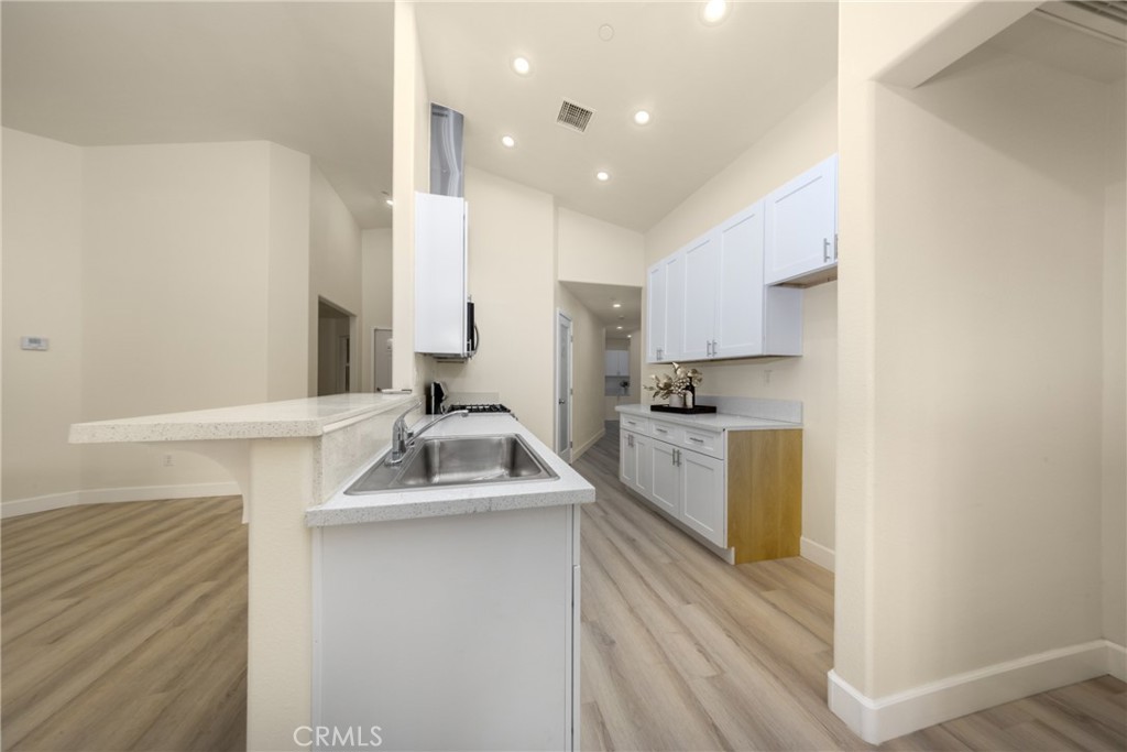 16241 Chestnut Street Property Photo 16