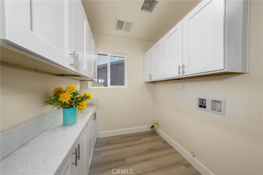 16241 Chestnut Street Property Photo 25