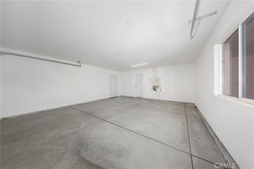 16241 Chestnut Street Property Photo 30