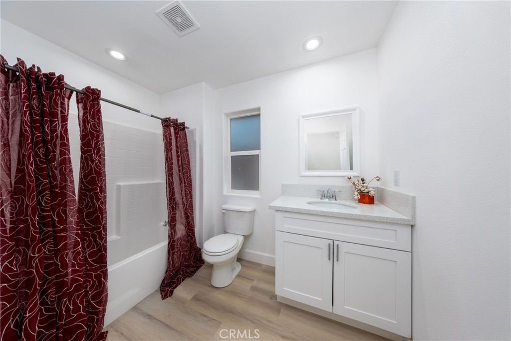 16241 Chestnut Street Property Photo 36