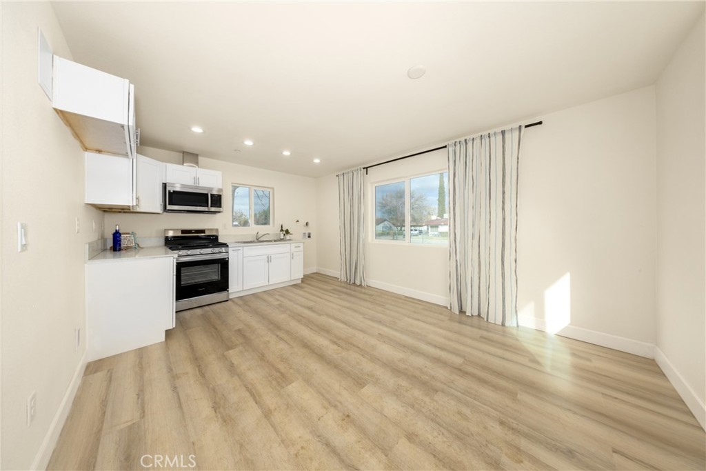 16241 Chestnut Street Property Photo 43