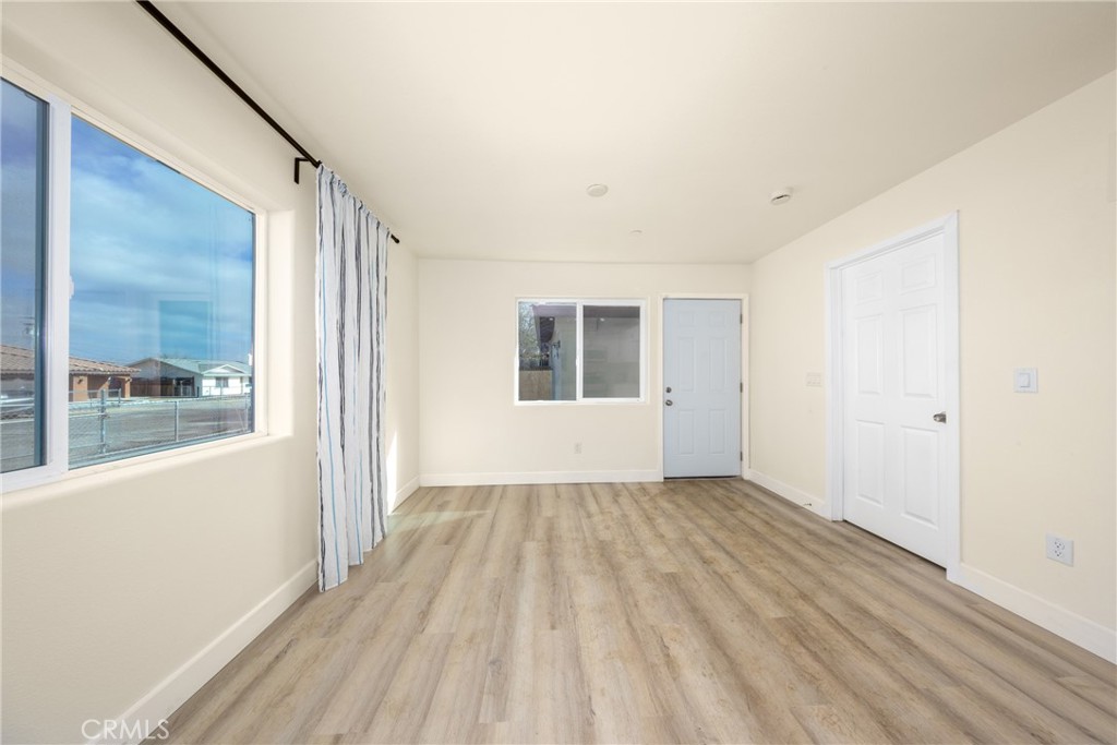 16241 Chestnut Street Property Photo 44