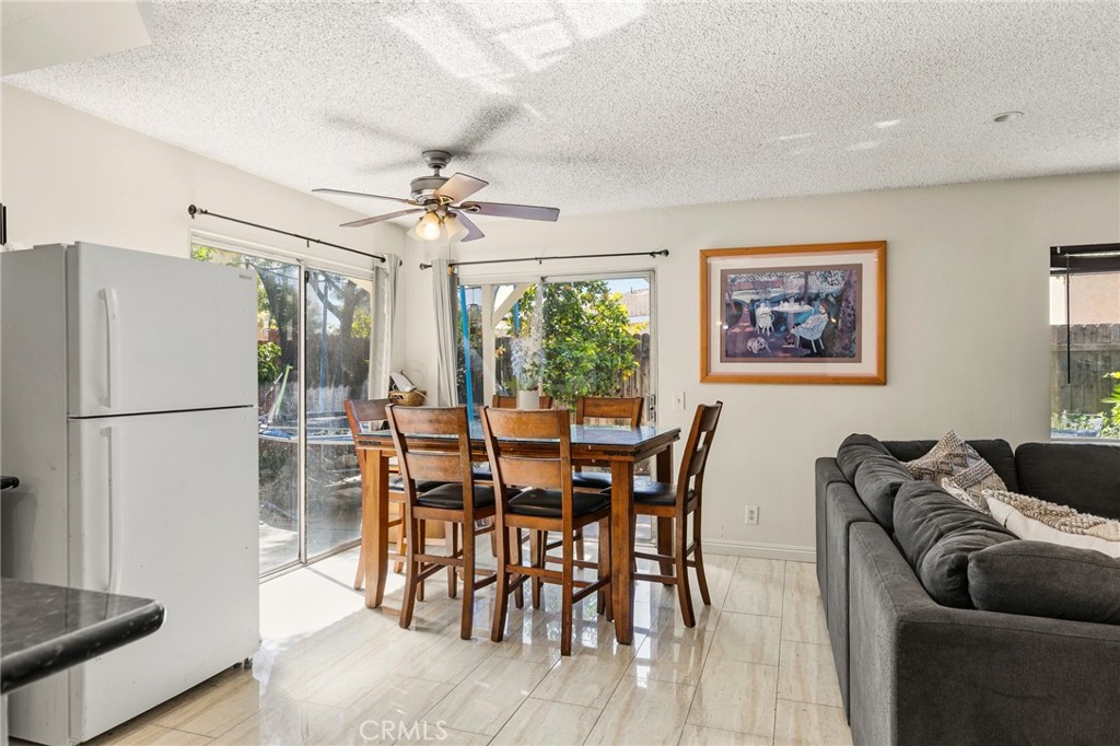 11545 Honeyglen Property Photo 8