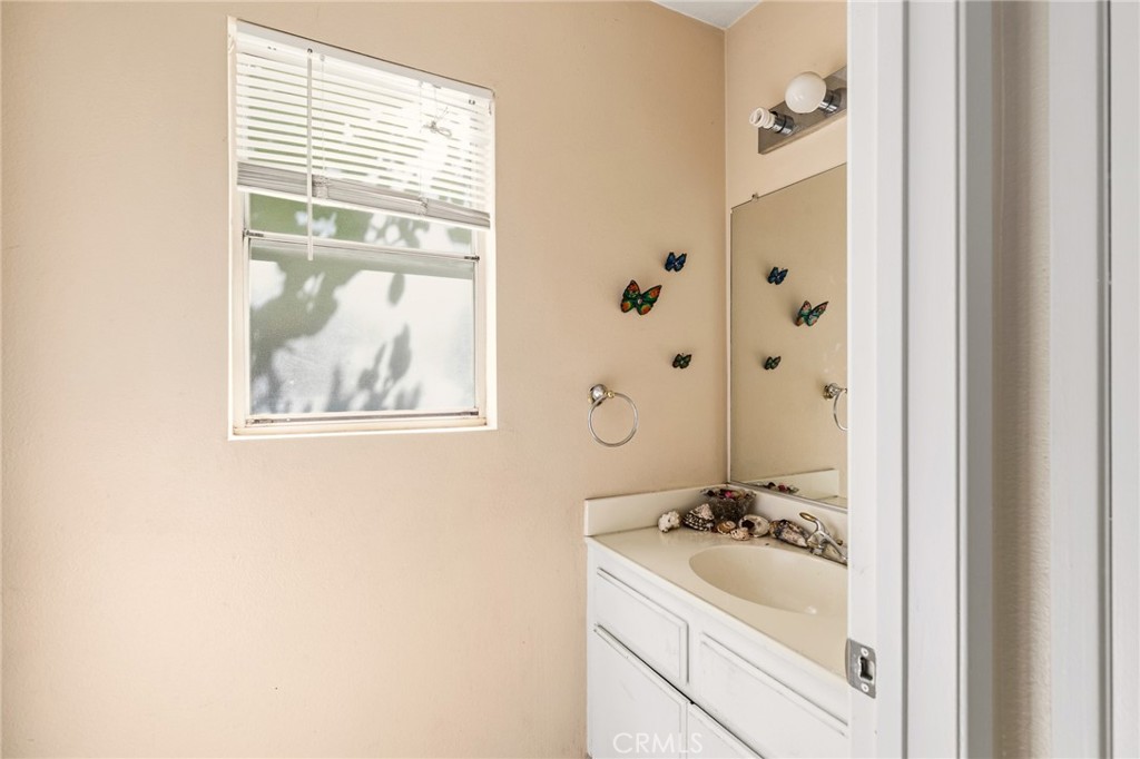 11545 Honeyglen Property Photo 12