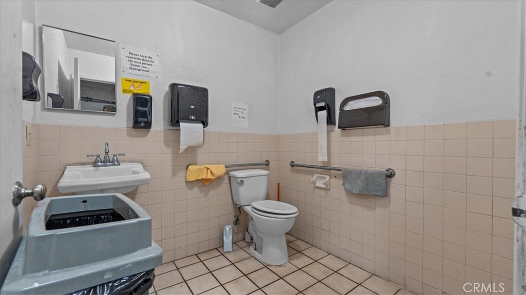 2621 Lee Property Photo 25