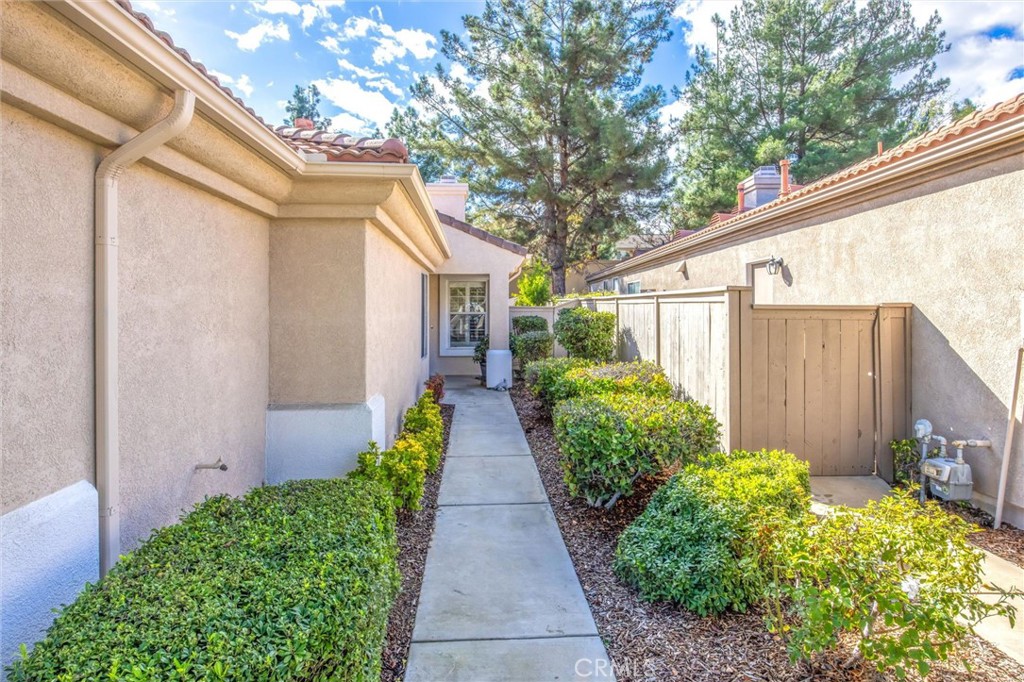 40717 Corte Albara Property Photo 6