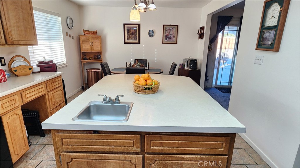 72222 Sunnyvale Property Photo 3