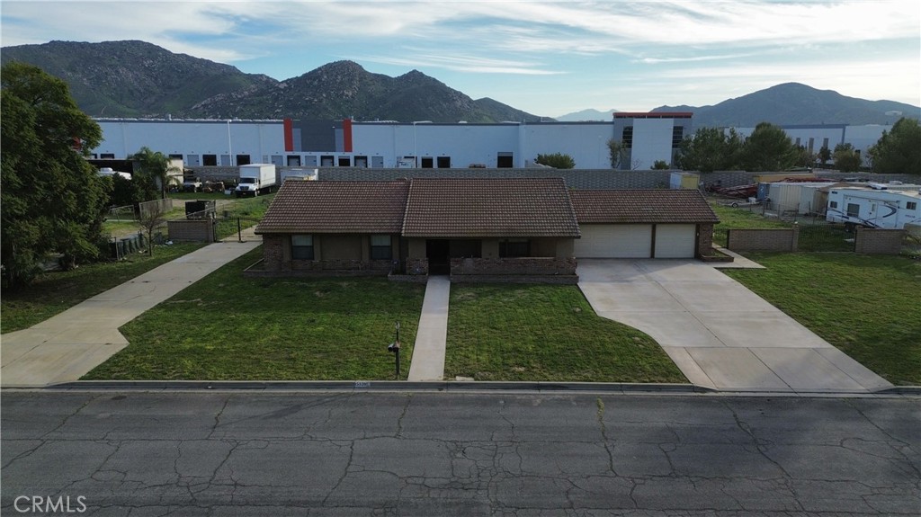 15939 Tyrol Property Photo 12