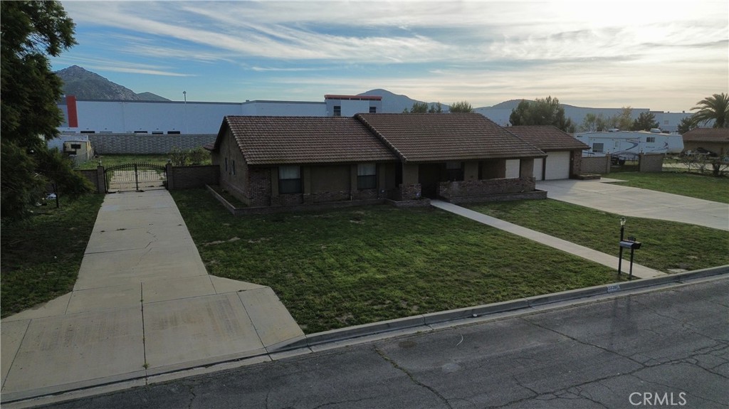 15939 Tyrol Property Photo 13
