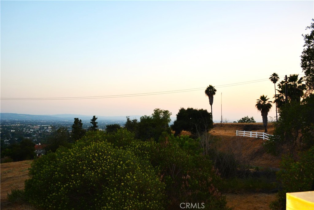 946 N Glendora Ave Property Photo 17