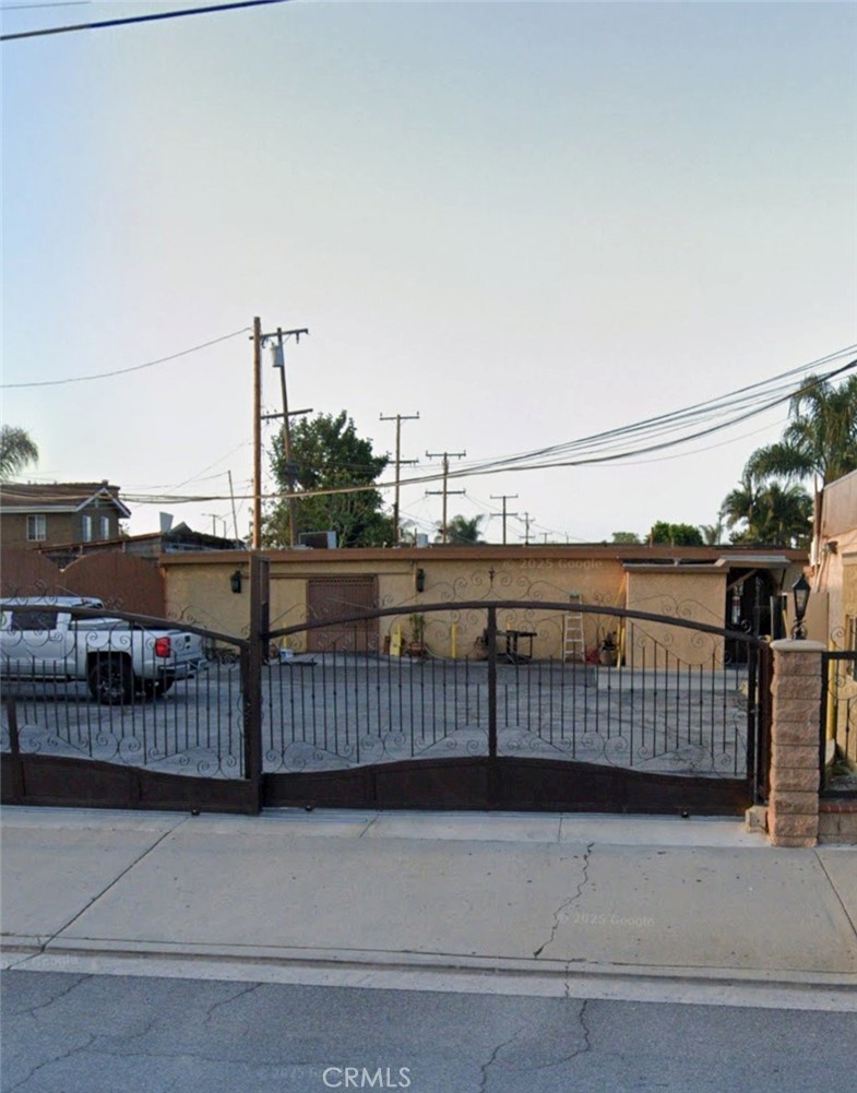 13226 Rosecrans Property Photo 17