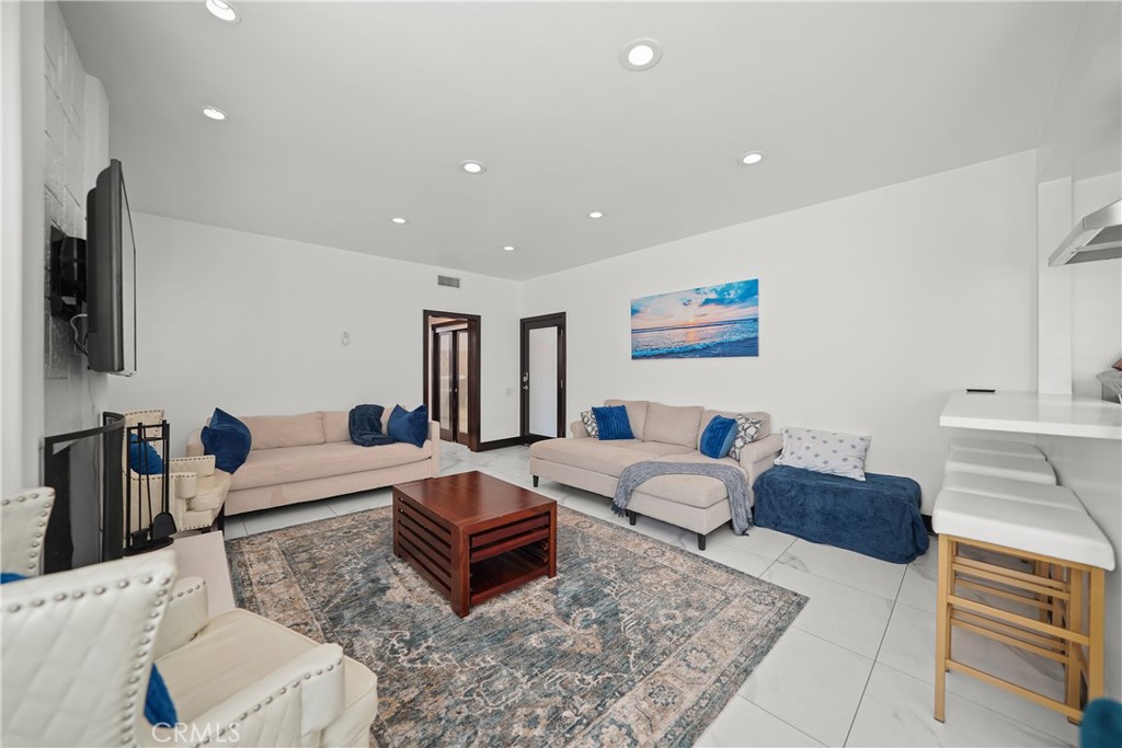 22626 Pacific Coast Hwy 9 Property Photo 6