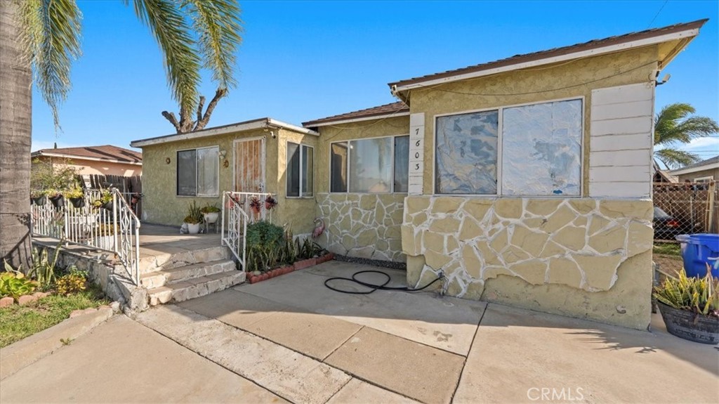 7603 Date Avenue Property Photo 2