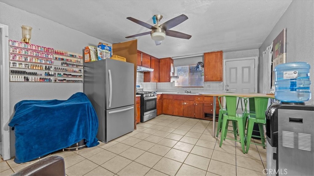 7603 Date Avenue Property Photo 8