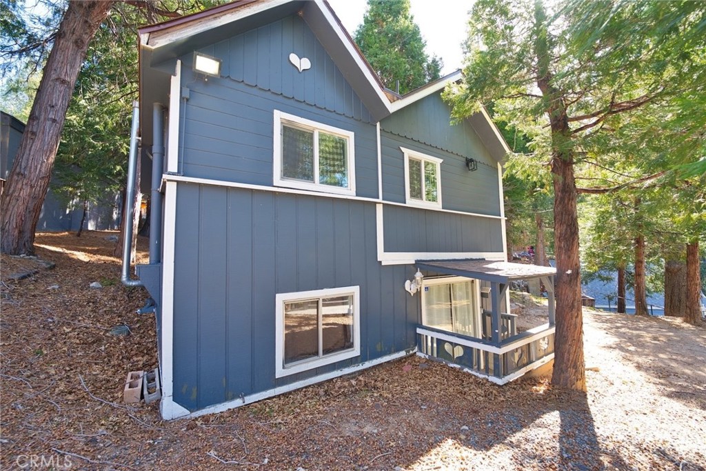 29083 Hook Creek Property Photo 2