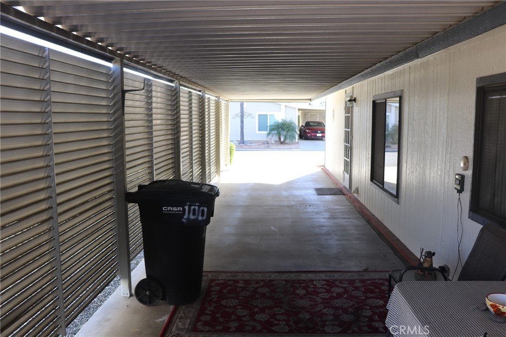 1250 N Kirby Property Photo 19