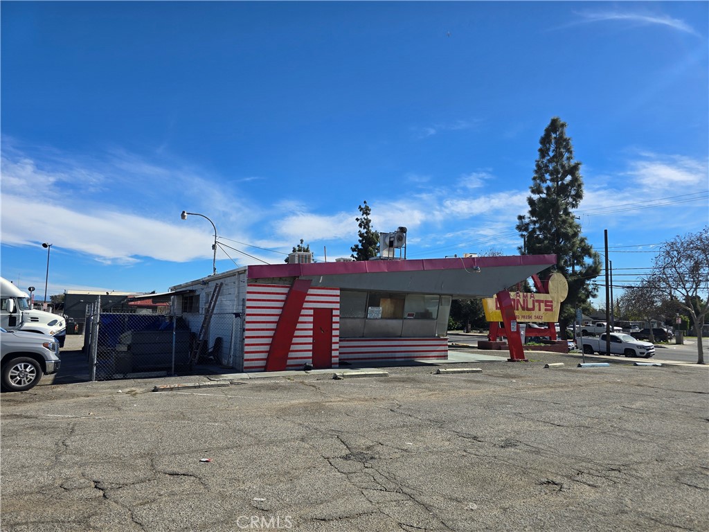 1057 E Mission Boulevard Property Photo 3