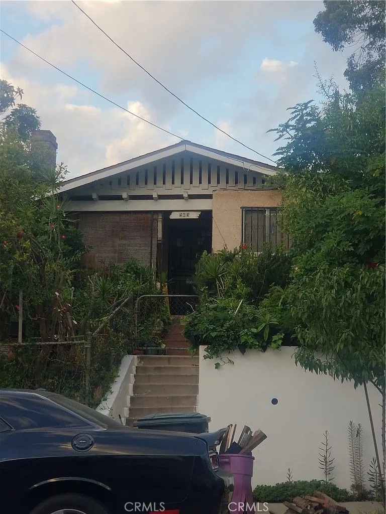 543 S Ditman Property Photo 1