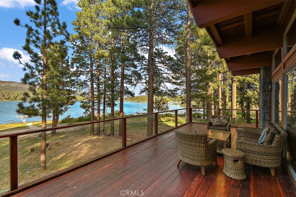 251 N Eureka Drive Property Photo 6