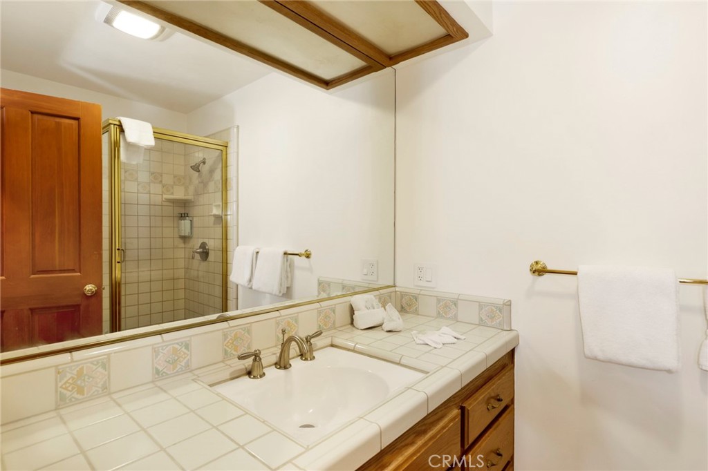 251 N Eureka Drive Property Photo 33