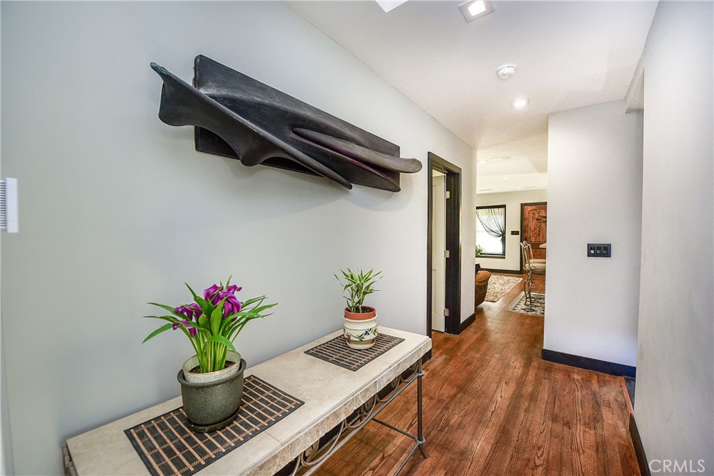 3431 Myrtle Avenue Property Photo 24