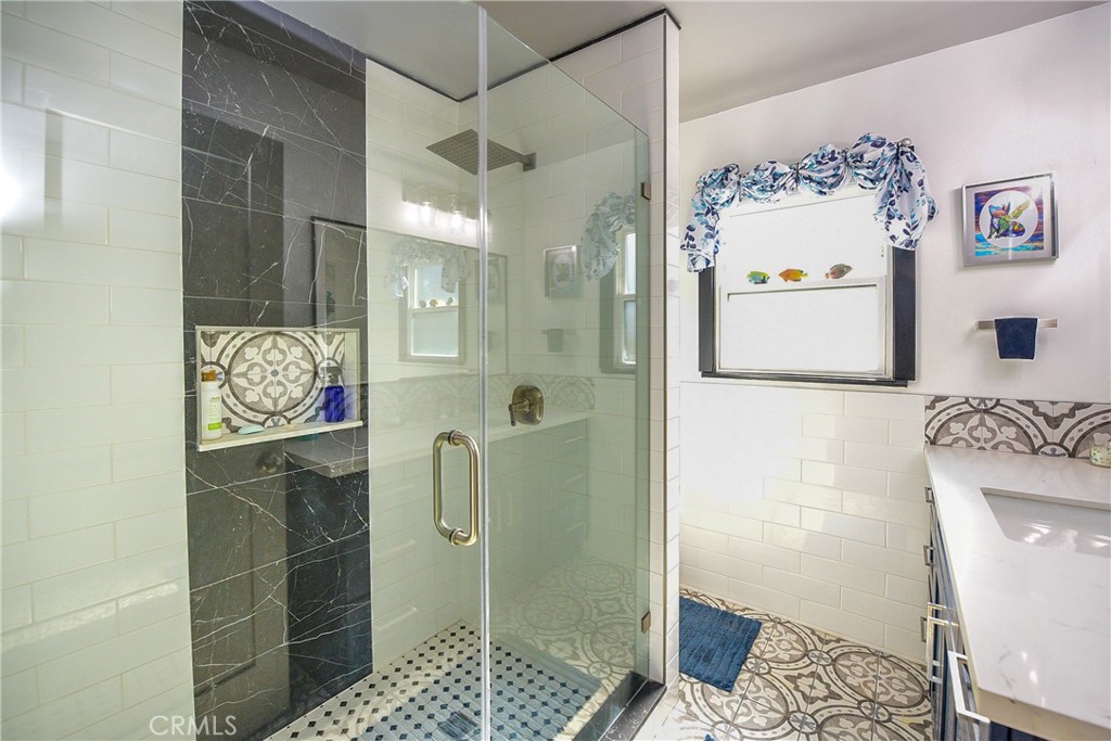 3431 Myrtle Avenue Property Photo 37