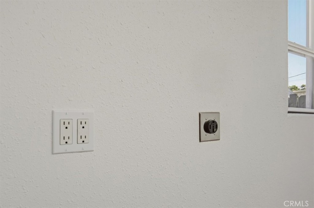 3431 Myrtle Avenue Property Photo 54