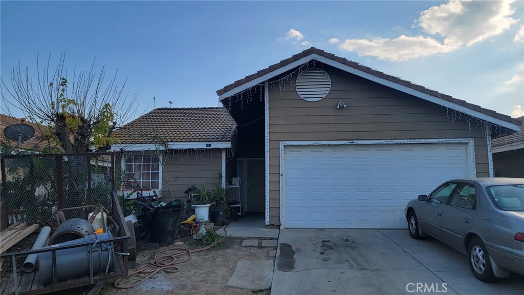 311 Red Pine Place Property Photo 1