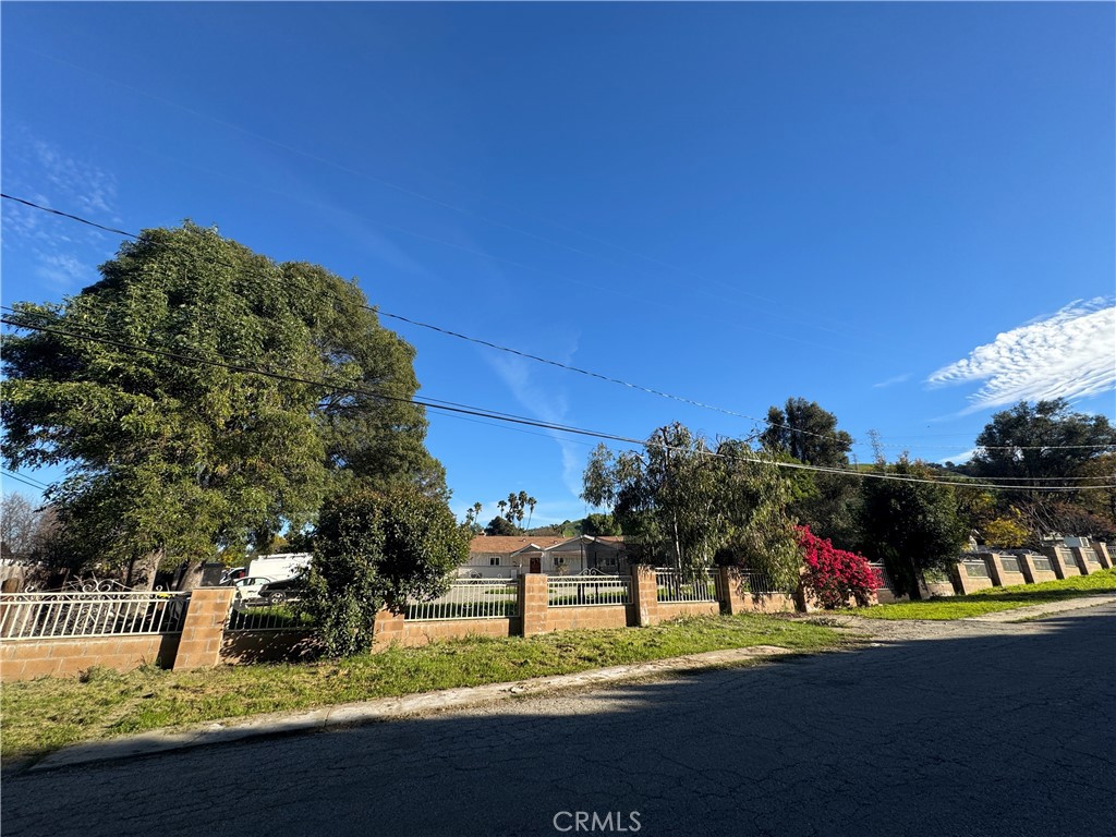 2708 Native Property Photo 2