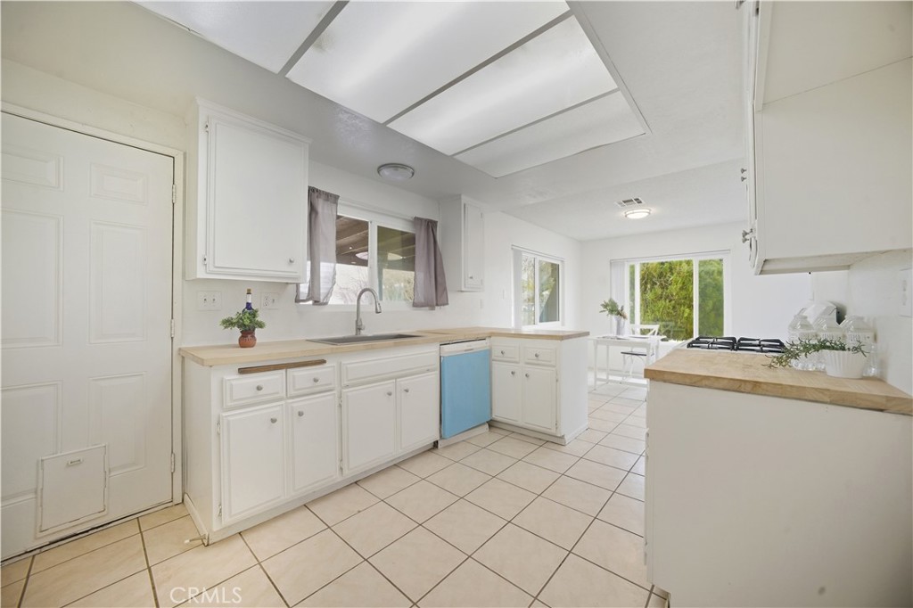 26763 Cumberland Property Photo 1