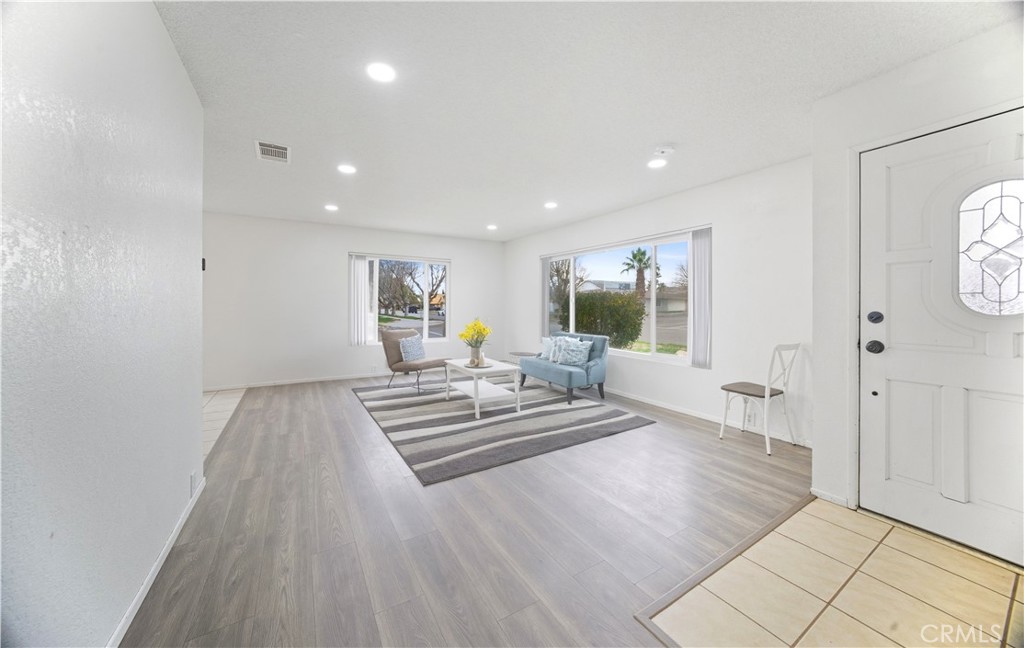 26763 Cumberland Property Photo 10