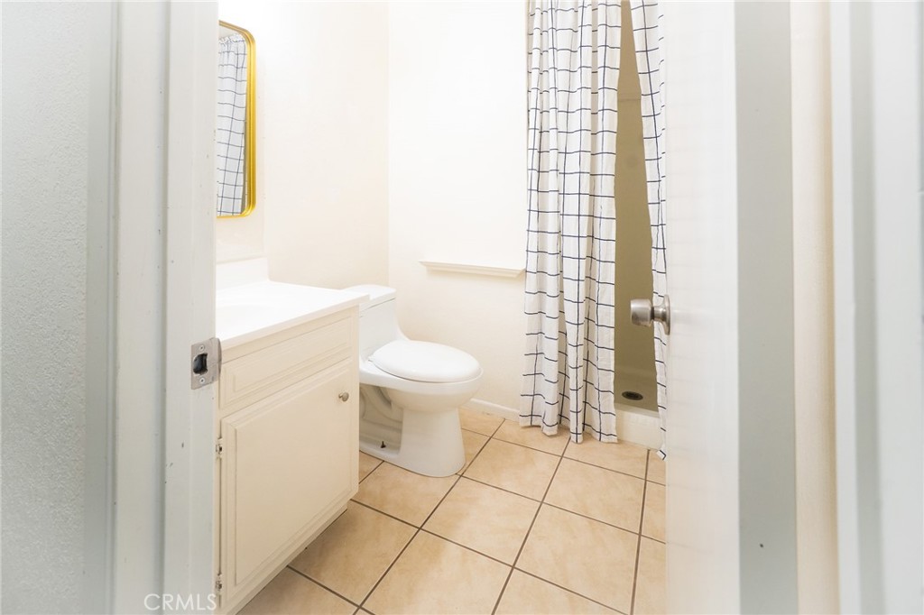 26763 Cumberland Property Photo 16