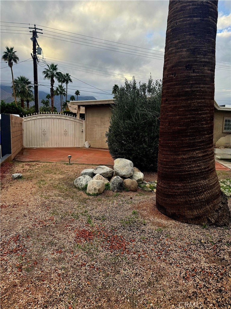 445 N Farrell Property Photo 3