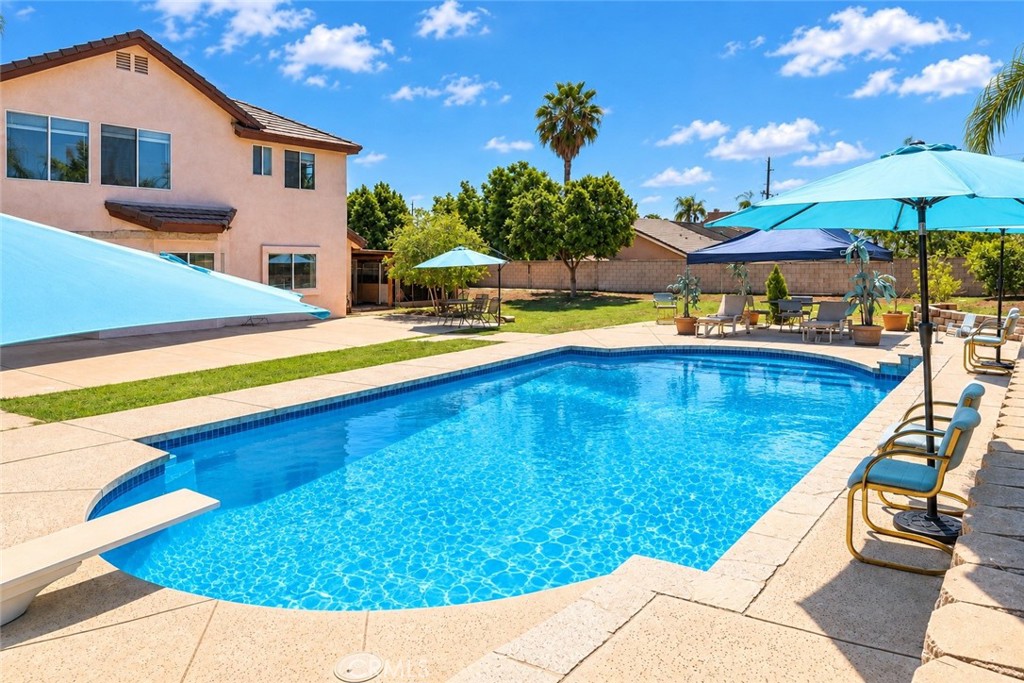 11691 Via Colina Property Photo 1