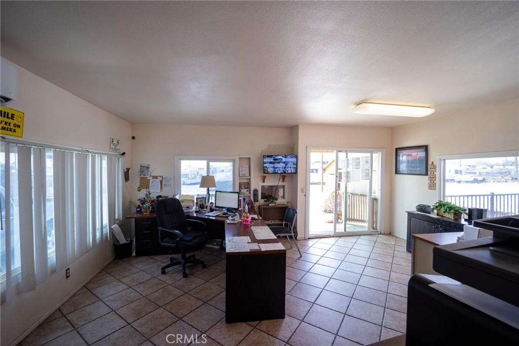 26068 5th Property Photo 8