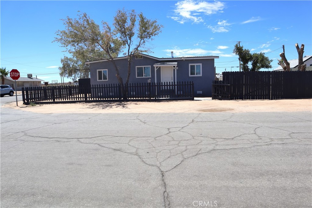 12075 James Street Property Photo 3
